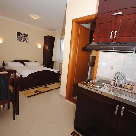 Ana Lejlighed Gornja Trepča